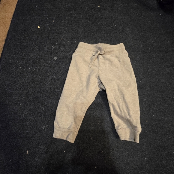 Kids clothing pants and pjs - Picture 2 of 2